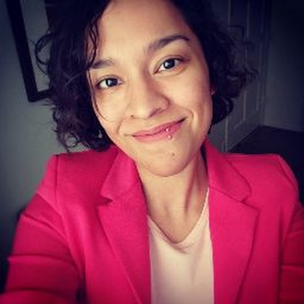 Meet your Posher, Adriana